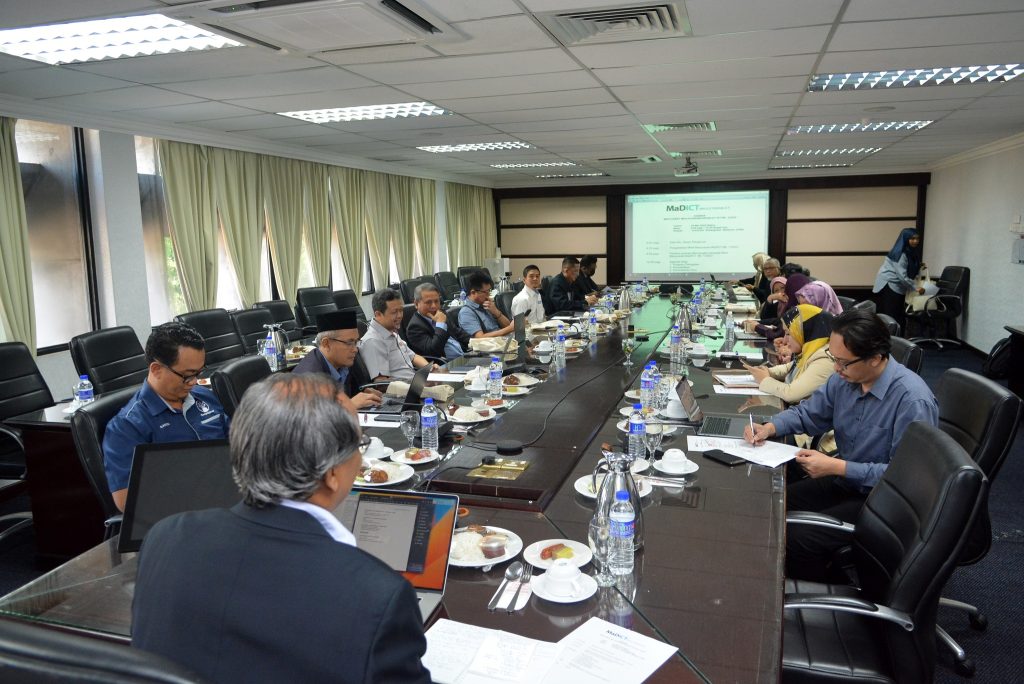 Mesyuarat Majlis Dekan ICT IPT (MaDICT)